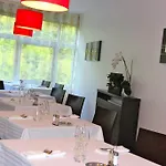 Albert Premier Hotel 3*
