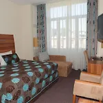 Albert Premier Hotel