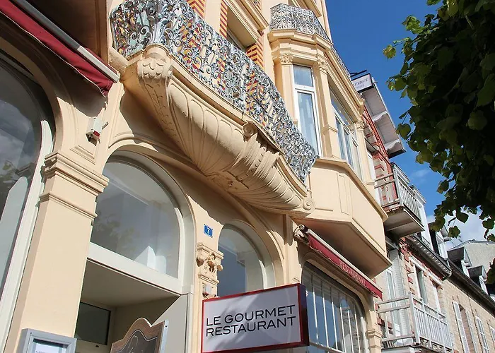 アルベール プレミア ホテル 3*